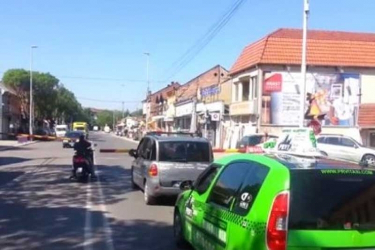 "Najbrži voz" u Srbiji postao internet hit (VIDEO)