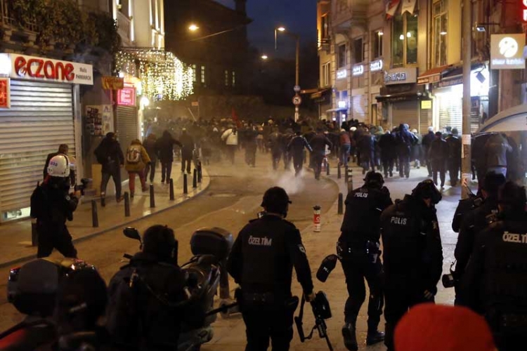 Istanbul: Uhapšeno više od 200 ljudi na prvomajskom protestu