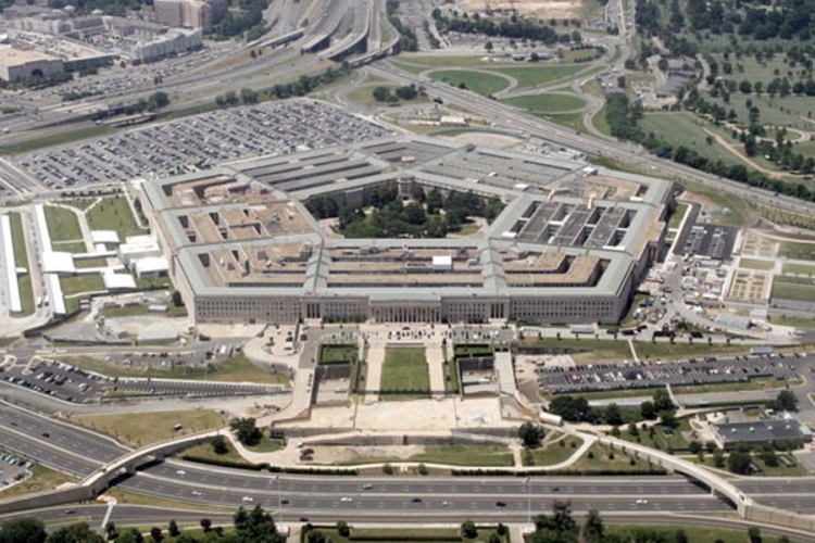 Pentagon: Rusi "zveckaju" bojevim glavama