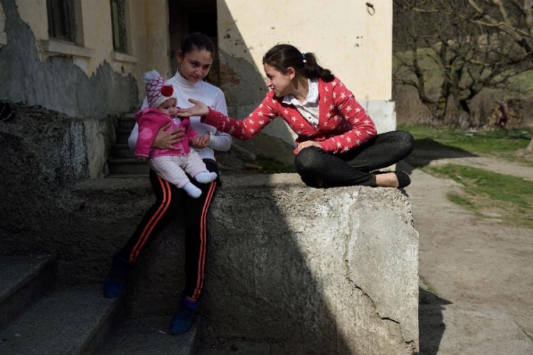 Epidemija maloljetničkih trudnoća u Rumuniji