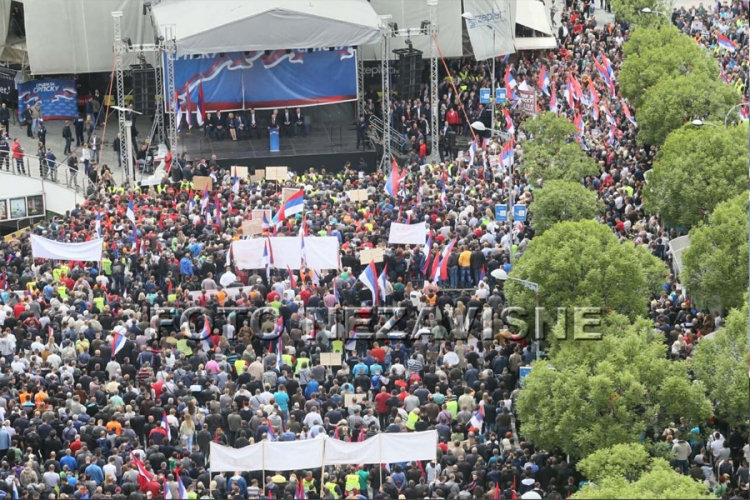 Završen miting vlasti, Dodik pozvao okupljene da se mirno raziđu (FOTO, VIDEO) 