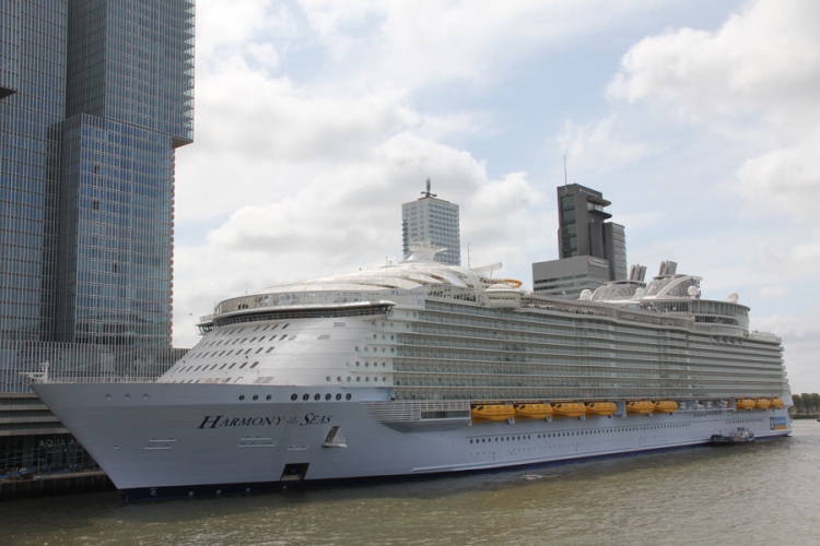 Najveći putnički brod na svijetu danas u Holandiji (FOTO)