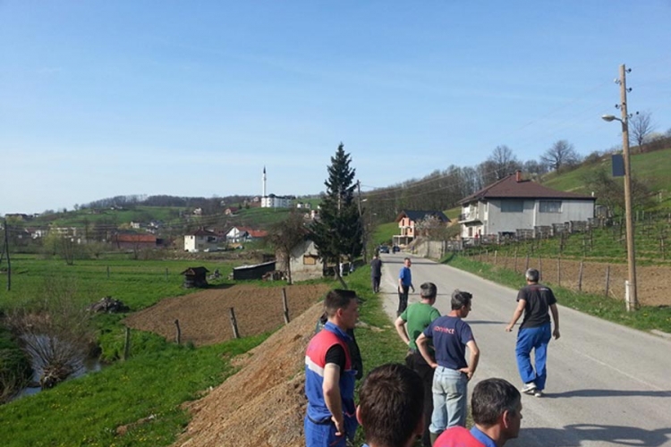 Nesreća u mjestu Duljci: Dječak poginuo dok je trčao za loptom