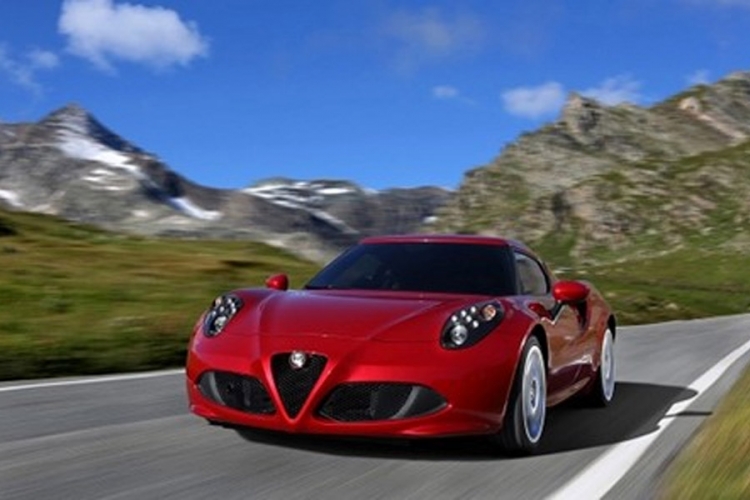 Alfa Romeo 4C dobija nasljednika 2020.