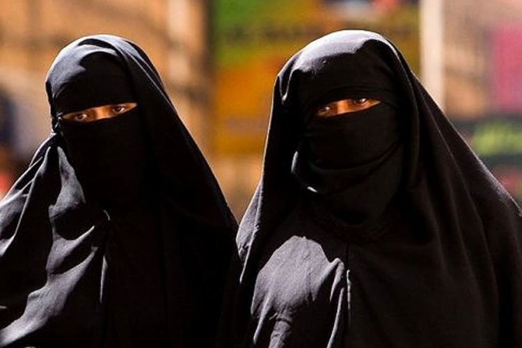 Poslodavci u EU mogu da zabrane nošenje hidžaba
