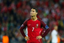 Ronaldo bacio mikrofon novinara u jezero (VIDEO)