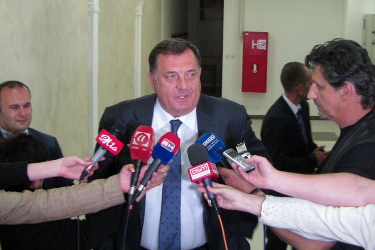 Dodik: Da li će BiH ući u NATO ili ne je stvar domaćih institucija