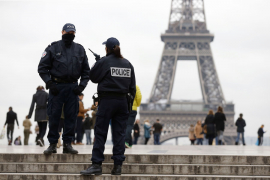 Pariz "okovan" policijom uoči finala