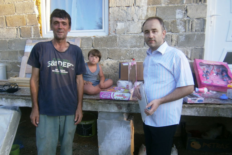 Sansko selo Krkojevci: Dobri ljudi pomažu ocu i kćerki