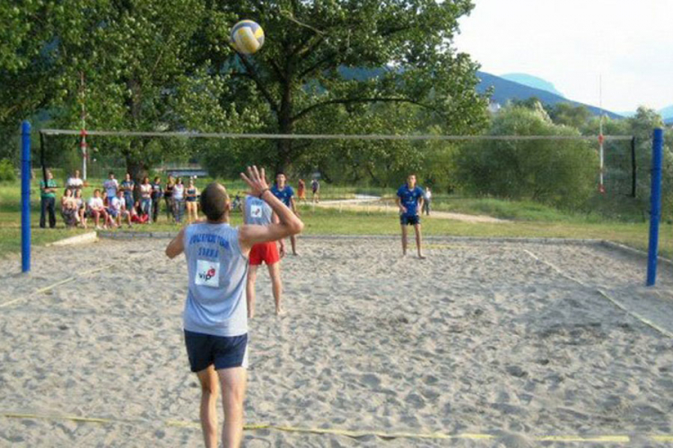 Ljeto na Vrbasu: Turnir u odbojci na pijesku