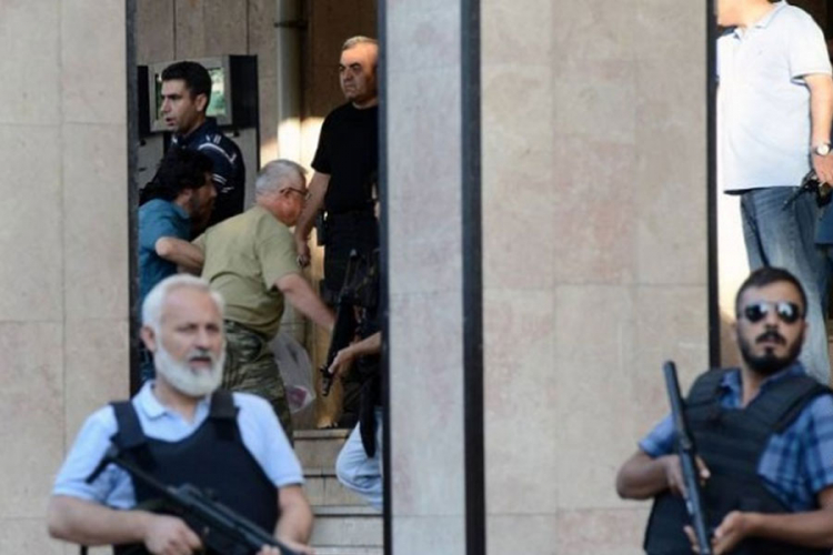 Ankara: Vojnik pucao ispred sudnice