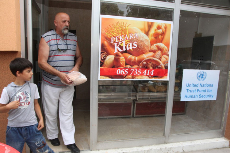Bosansko Grahovo dobilo pekaru i piceriju (FOTO)