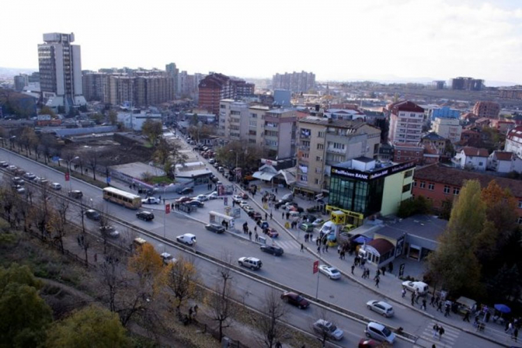Pucnjava u centru Prištine, 40 povrijeđeno u stampedu