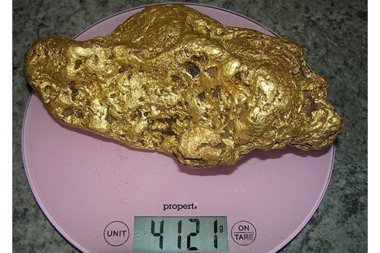 Pronašao grumen zlata težak 4 kilograma i vrijedan 190 hiljada dolara