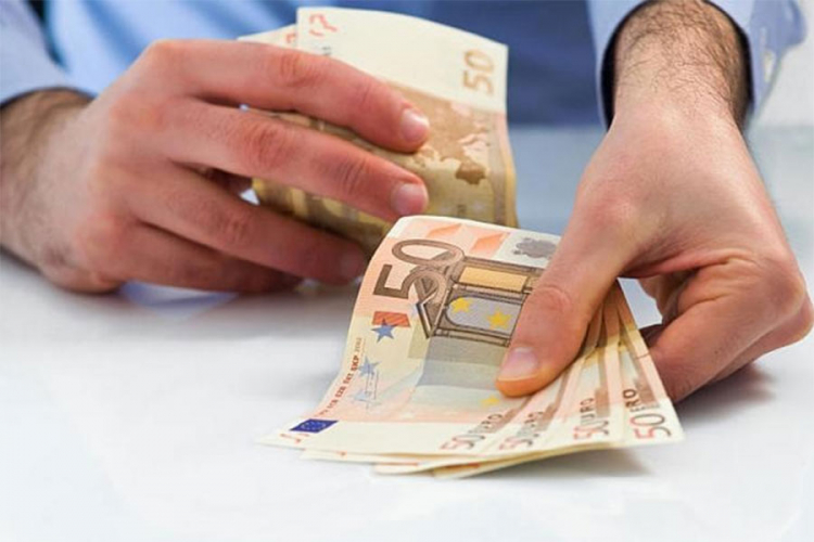 Prosječna plata u Makedoniji 363 evra