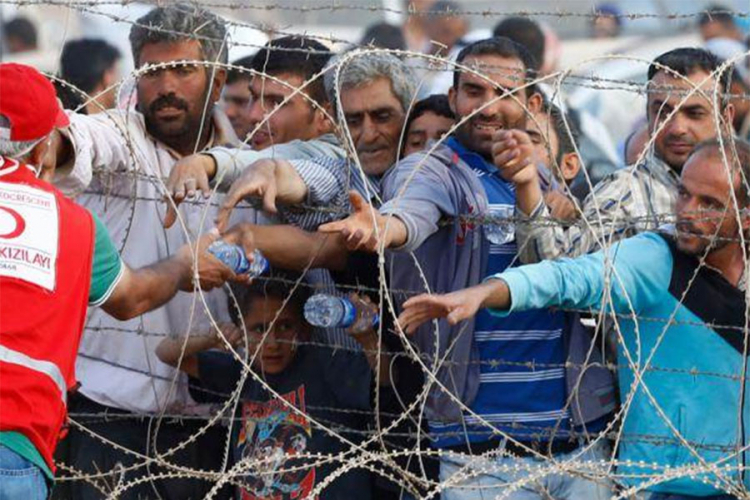 EU pokrenula program izdavanja kartica s novčanom pomoći za izbjeglice 
