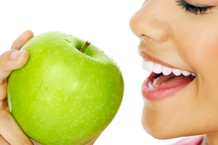 Jedna jabuka na dan smanjuje rizik od kancera