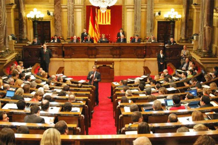 Katalonski parlament podžao referendum o nezavisnosti 2017.