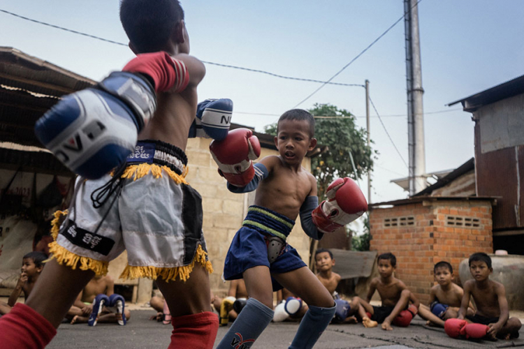 Dječaci boksanjem bježe iz siromaštva (FOTO)