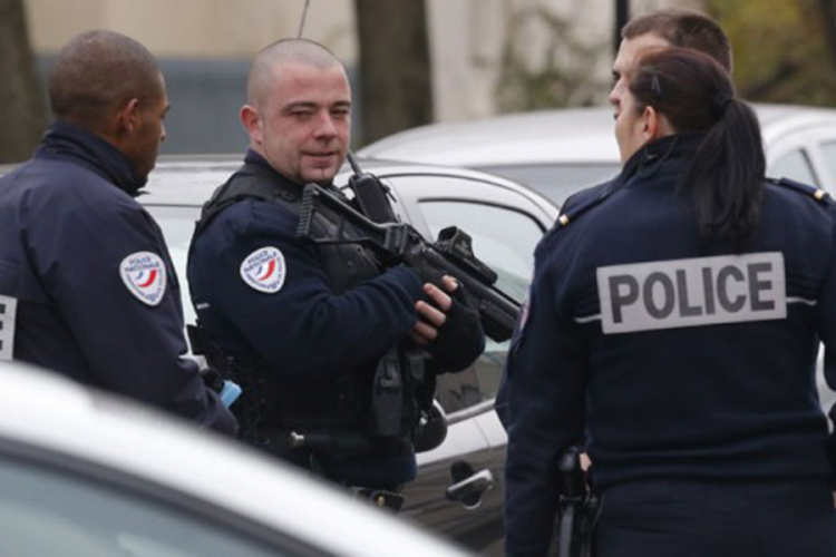 Sačekuša u Francuskoj: Srbin izrešetan ispred kuće u Parizu