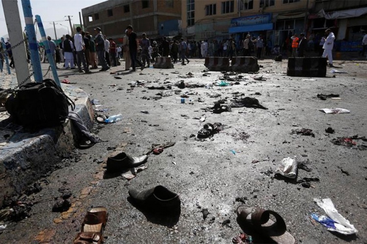 Poginulo 27 osoba u eksploziji u džamiji