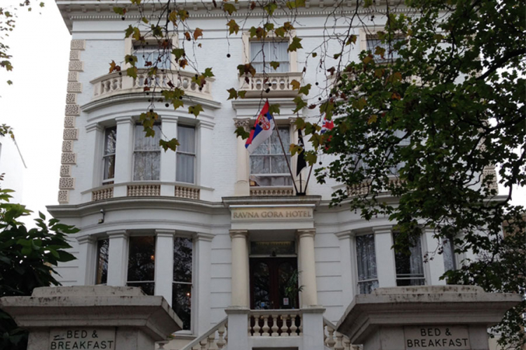 Hrvati u Londonu odsjedaju u četničkom hotelu