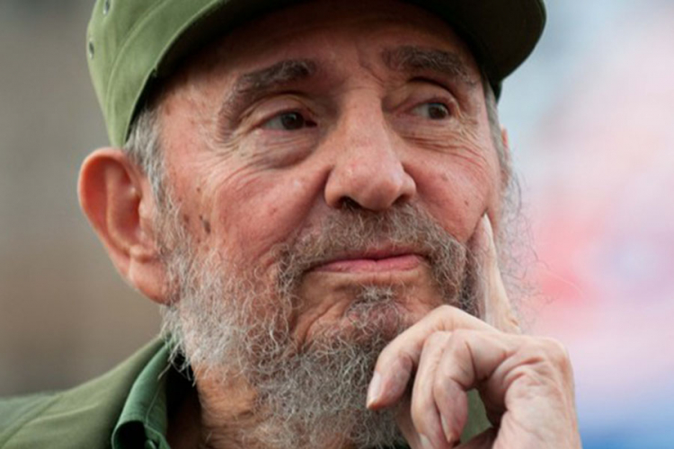 Umro Fidel Kastro
