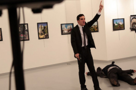 Objavljen snimak atentata na ruskog ambasadora (UZNEMIRUJUĆI VIDEO)