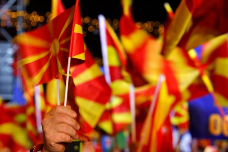 Makedonci: Predsjedniče Tramp, čuvaj Makedoniju od Soroša