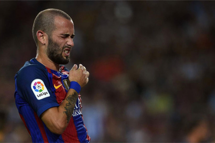 Barselona razmontirala Deportivo, Vidal slomio nogu