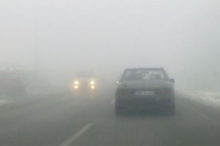 Vozači oprez, magla smanjuje vidljivost