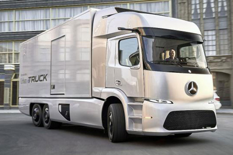Mercedesov električni kamion na putevima do kraja 2017.