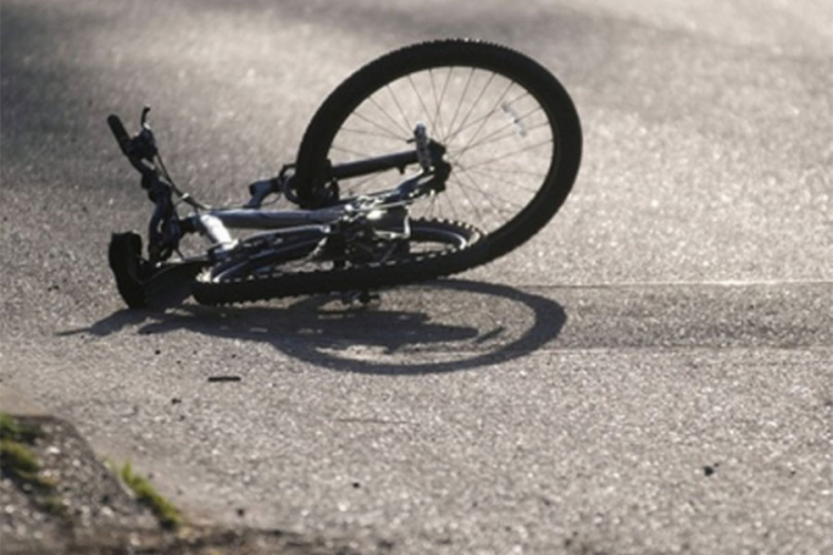 Teško povrijeđen šesnaestogodišnji biciklista