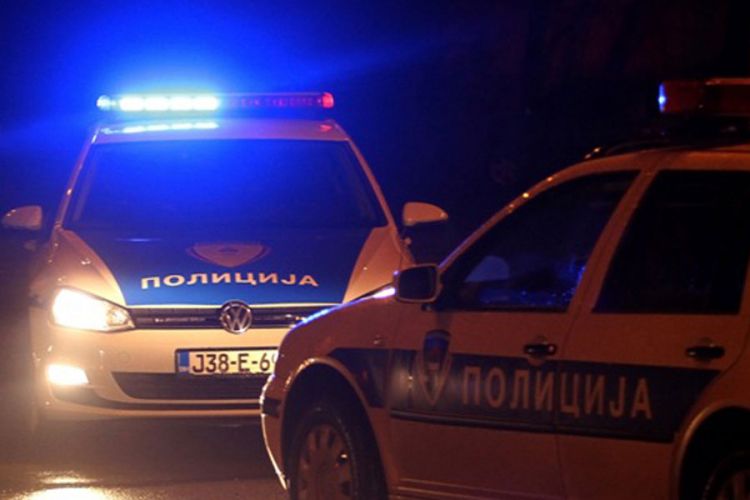 Jedno lice poginulo u saobraćajnoj nesreći na putu Saračica-Bronzani Majdan