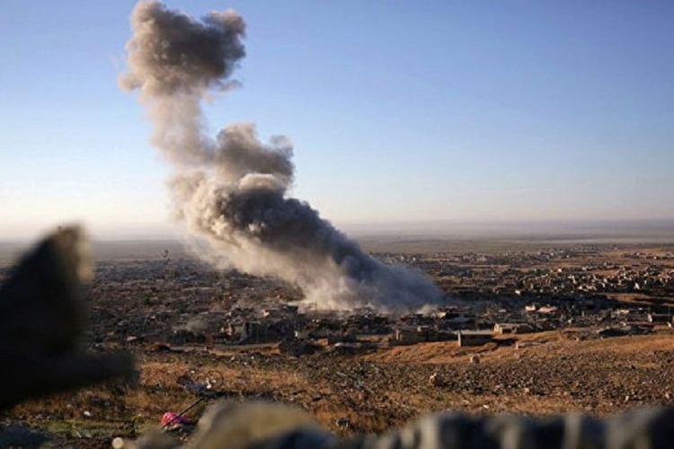 SAD bombardovale konvoj sirijske vojske kod granice sa Јordanom