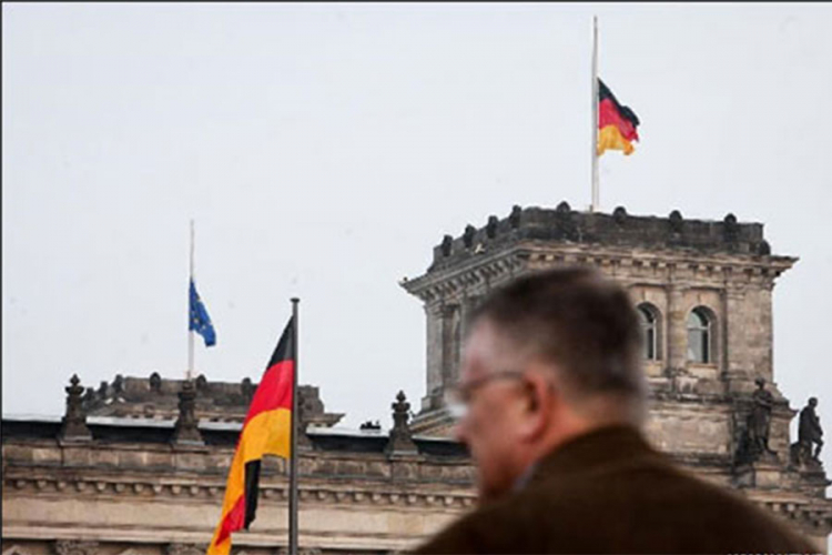 Zastave u Njemačkoj na pola koplja zbog napada u Mančesteru