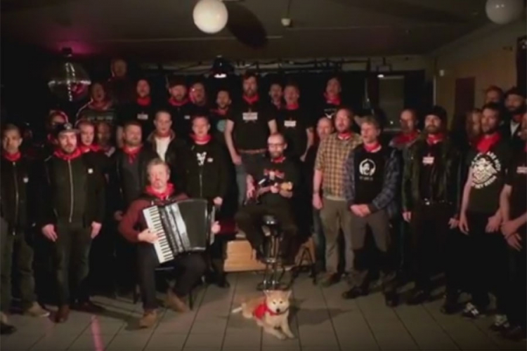 Norveški pankeri pjevaju "Po šumama i gorama"