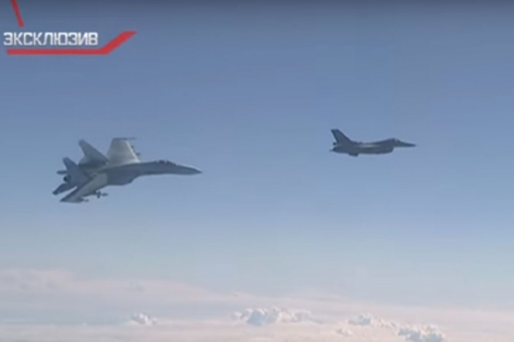 Novi incident na nebu: Lovac NATO u blizini aviona Šojgua, otjerao ga SU-27