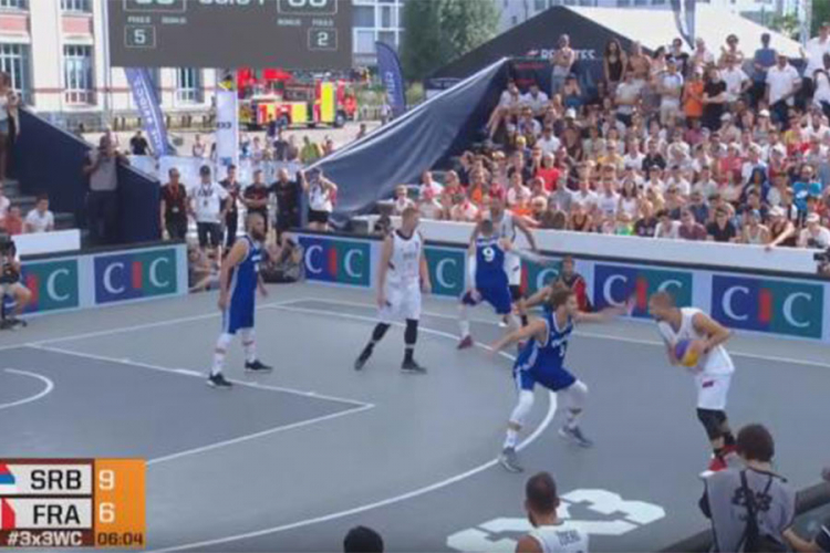 Nakon Amerikanaca pali i Francuzi: Srpski basketaši u finalu