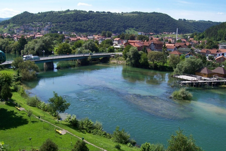 Krupa na Uni dobila negativno mišljenje: Isti posao platili preko tri ugovora