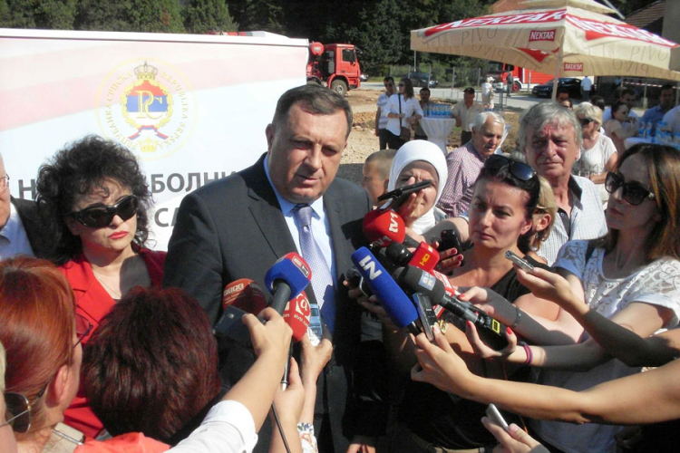 Dodik: Ustavni sud je politička partija, skup podrške Mladiću autonomno pravo