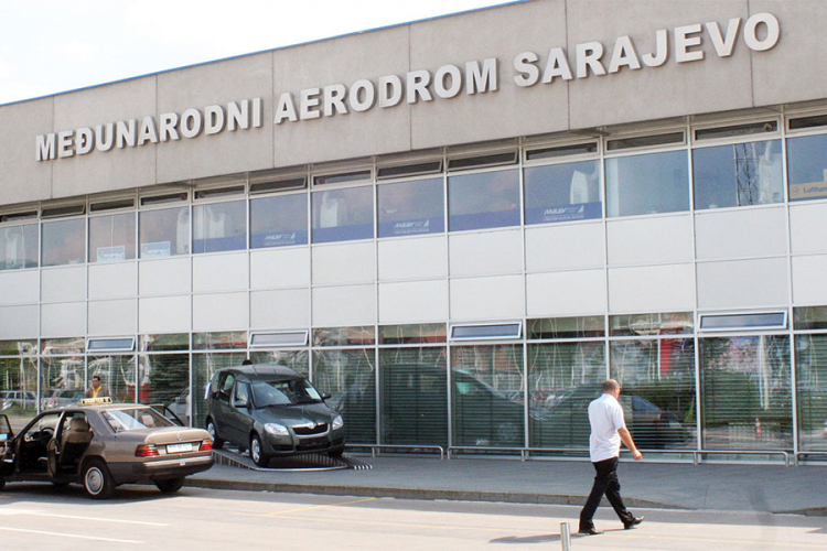 Zbog napuštenog prtljaga ograđen dio sarajevskog aerodroma