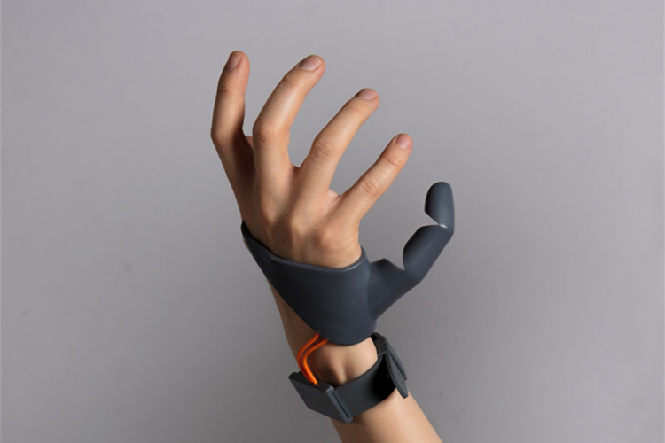 Neobična proteza uz koju možete imati još jedan prst