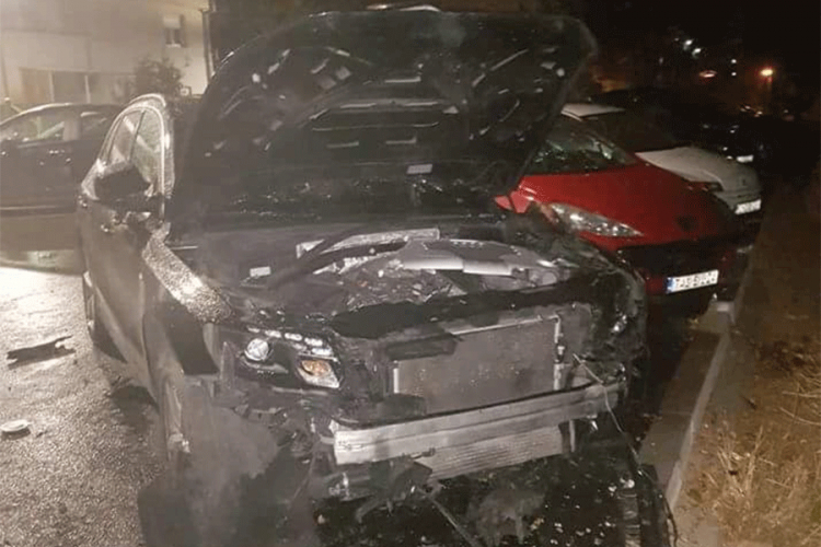 Eksplodirao Audi u Mostaru, oštećena još dva vozila