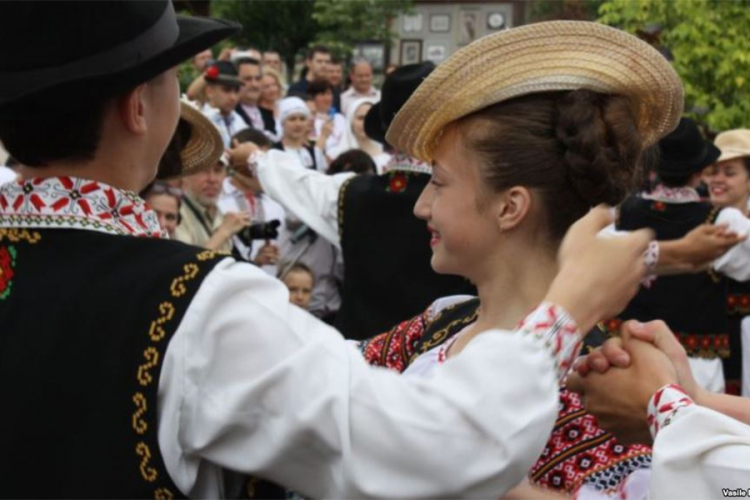 Počinje međunarodni festival folklora "Licidersko srce"