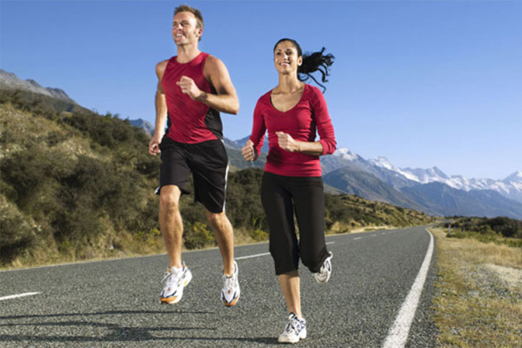 Šetnja i trčanje čuvaju zglobove