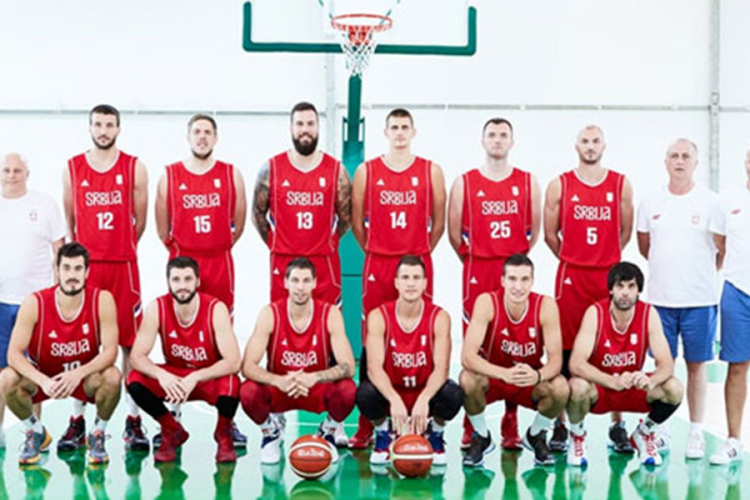 Košarkaši Srbije se kockali, ali pobijedili Poljake