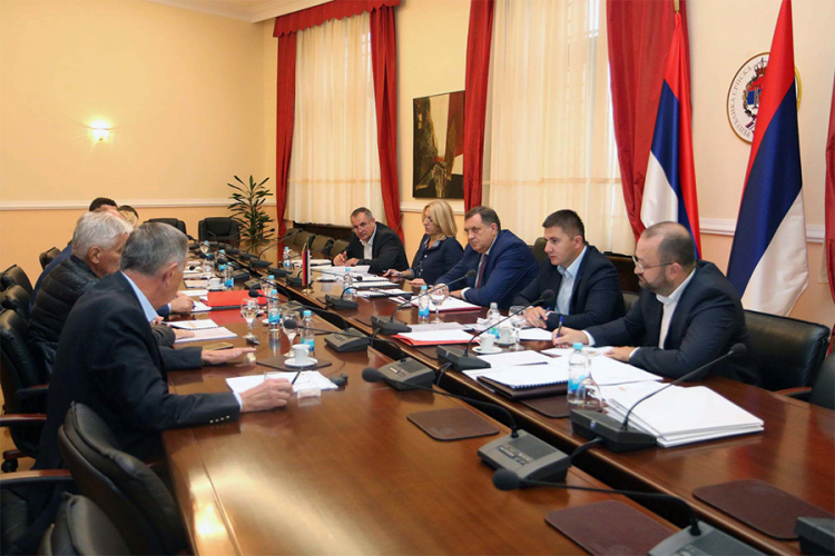 SNSD: Politička situacija stabilna, podrška institucijama Srpske