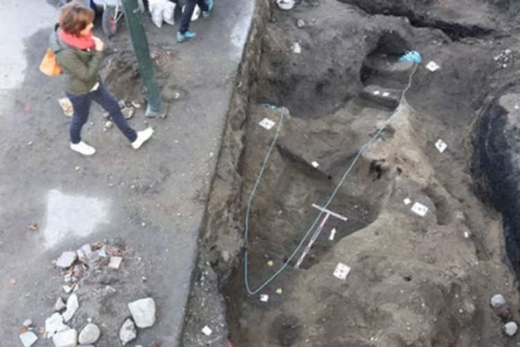 Pronađen vikinški brod-grobnica star oko 1.000 godina