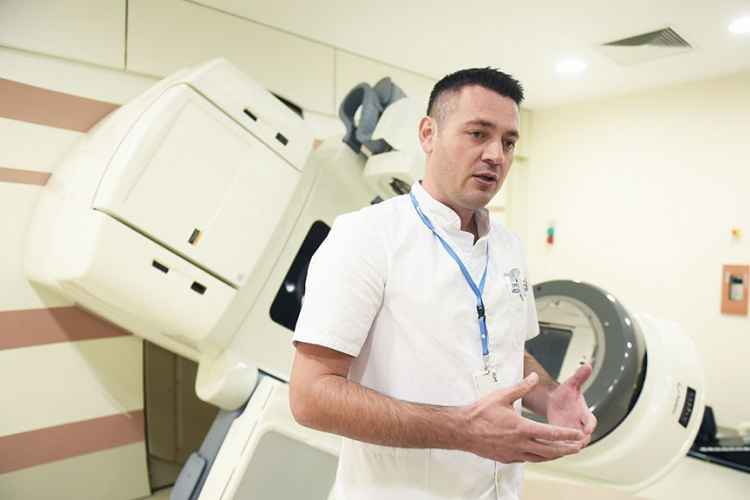 Goran Marošević, specijalista radijacijske onkologije: Pacijente liječimo najsavremenijim tehnikama